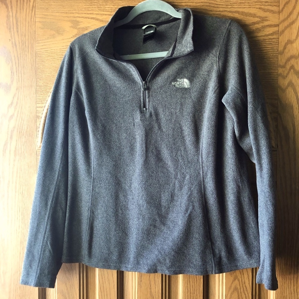 North Face Charcoal Pullover fleece with zipper. Large. Good Condition!